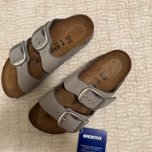BRAND NEW Birkenstocks Arizona Big Buckle in Dove Grey - Picture 2 of 5